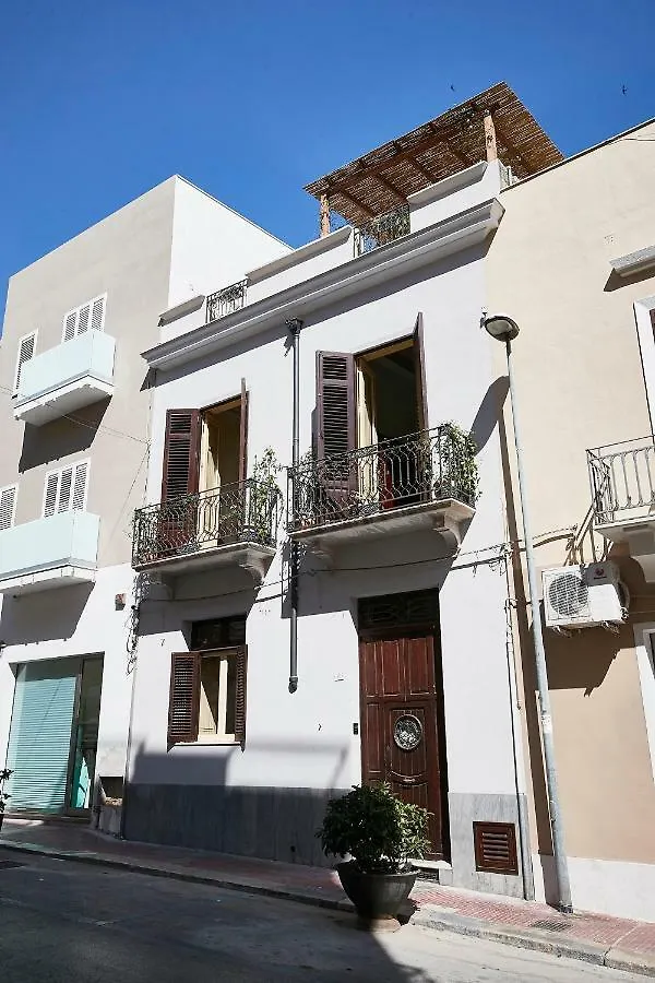 B&B Dimora La Commare Marsala