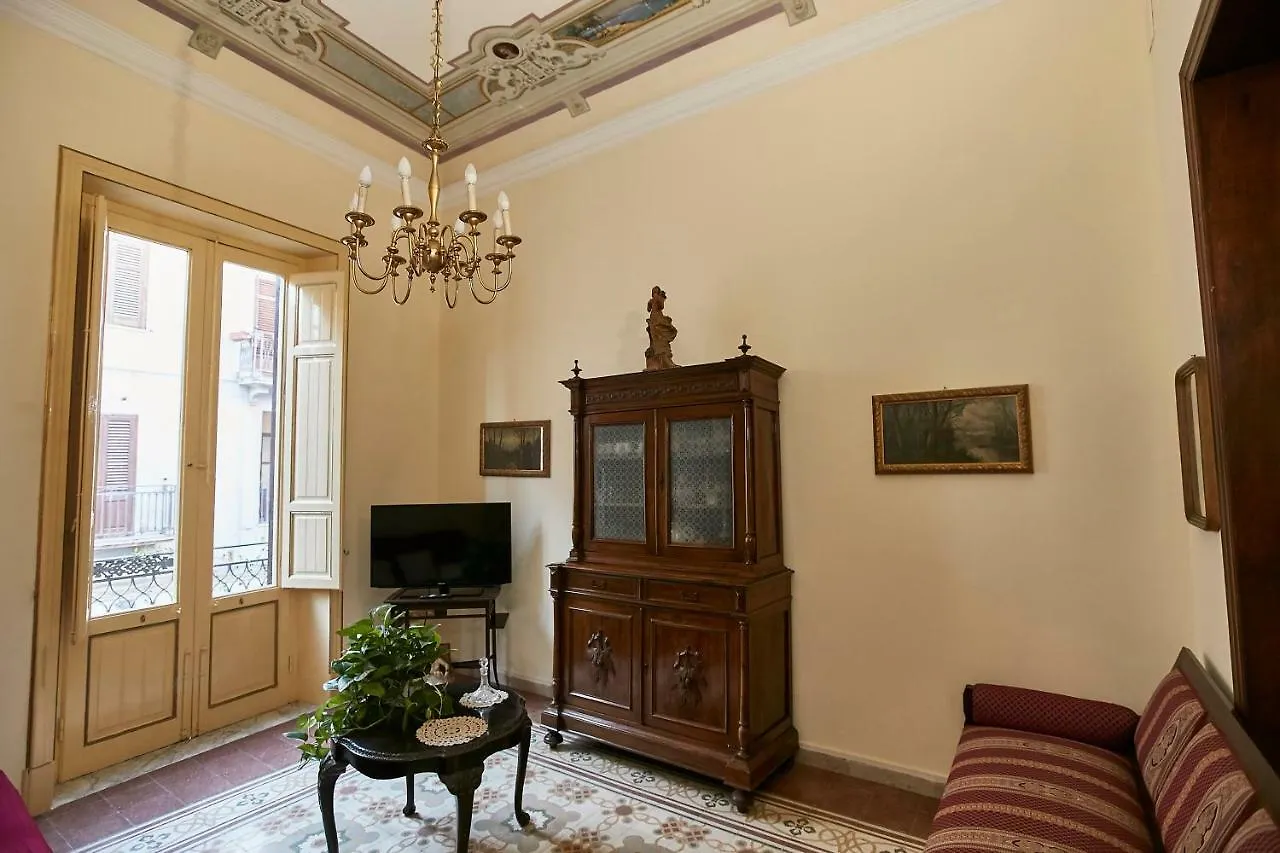 B&B Dimora La Commare Marsala Penzion